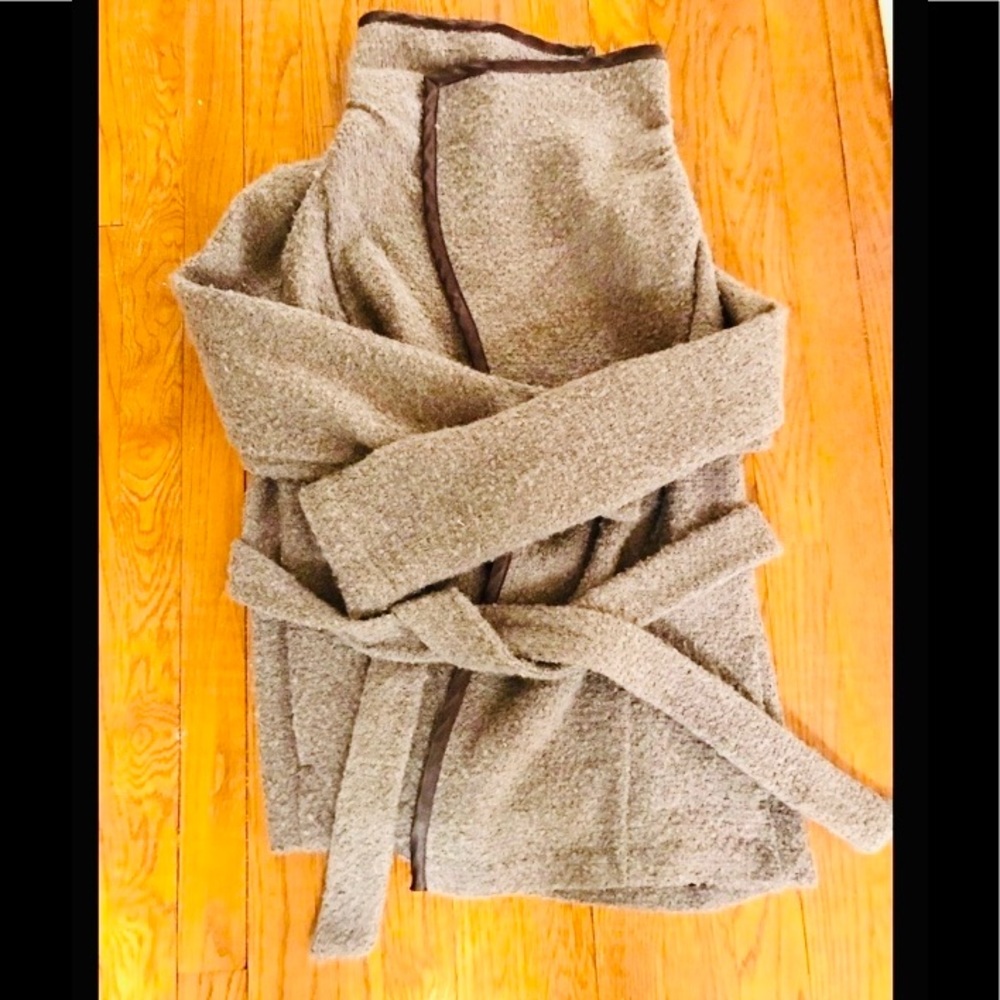 Gap wrap sweater/jacket